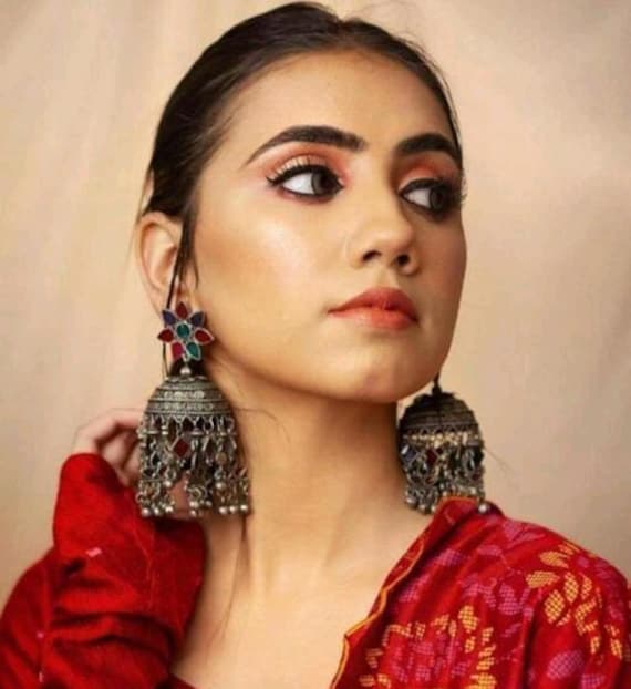 12 Oversized Earrings That We Are Swooning Over! – Shopzters