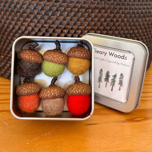 Set of 6 Felted Wool Acorn Magnets in a Tin Box, Refrigerator Magnets, Autumn Colors, Fall Decor, Decorative Magnets