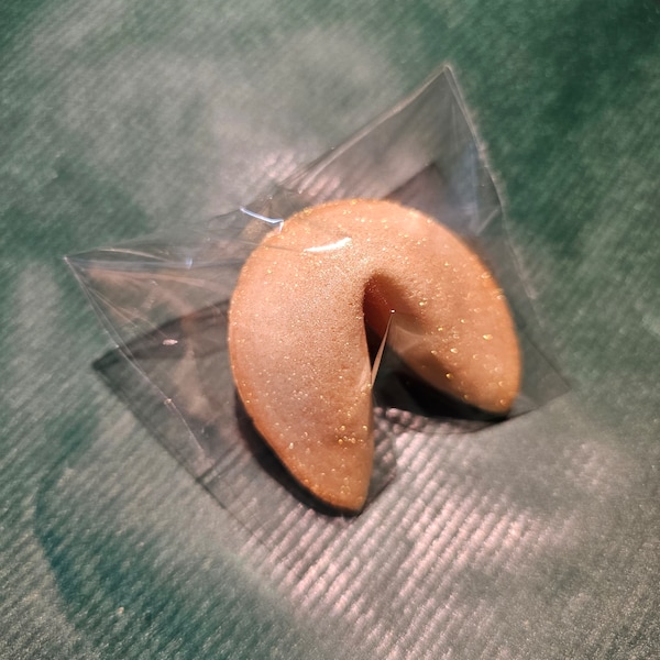 Custom Message Fortune Cookie with Golden Dusting