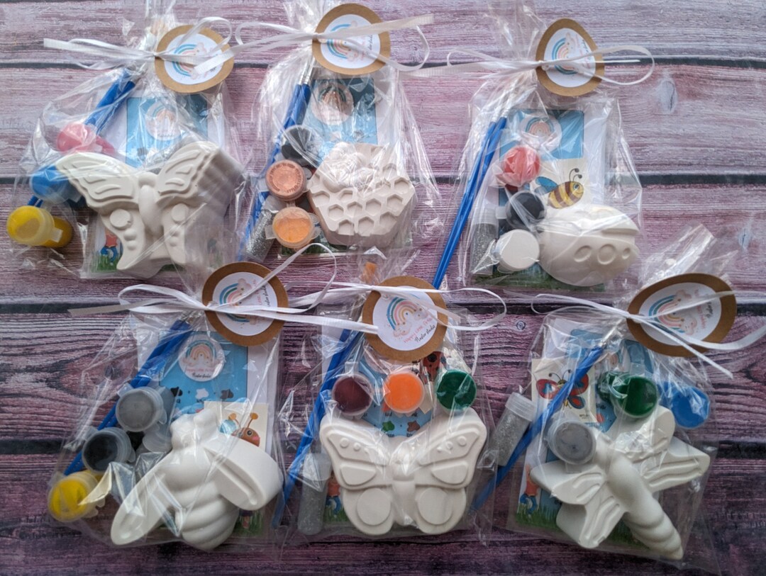 Plaster Insect Kit Bugs Insects Party Favour Gift Bags. Plaster Painting Kits. Temporary ...