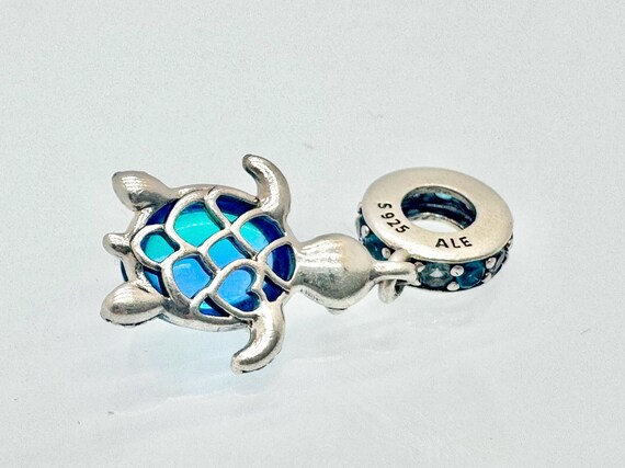 パンドラ ムラーノガラス ウミガメ ダングルチャーム 798939C01 925