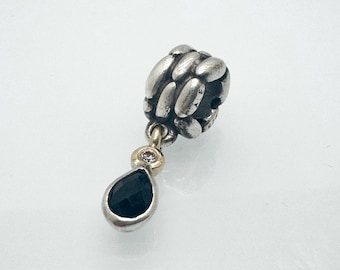 Auténtico dije colgante Pandora de dos tonos con diamantes y ónix (790587ON), en plata de ley 925 y 14 quilates. Joya de cuentas rara, usada y retirada.