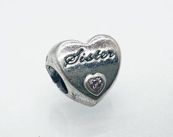 Charm Pandora auténtico de corazón con circonita rosa (791946PCZ) en plata de ley 925. Cuenta rara, usada y retirada.