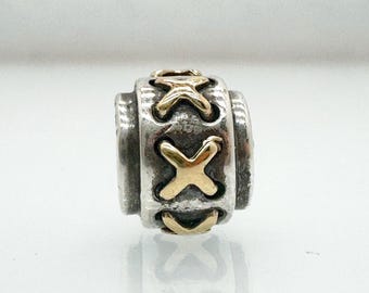 Charm Pandora auténtico de cordones de punto de cruz en dos tonos (790290), en plata de ley 925 y 14 quilates. Joyas de cuentas usadas.