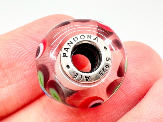 ムラノガラスチャーム 本物の925スターリングシルバー チャーム コア レッドフラワー ピンク ラブハート ホワイト イエロー ガラスビーズ パンドラスタイルブ Pandora Woman 925スターリングシルバーシルバー GUAIHAODE 本物の