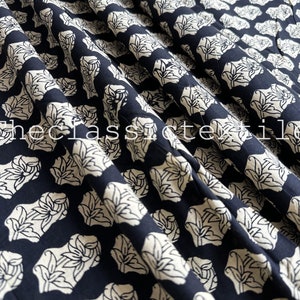Indian 100% Pure Cotton Cloth, Mughal print Soft Cotton Block Print, Fabric by the yard, Women&#39;s Clothing, Hand Block print, India fabric