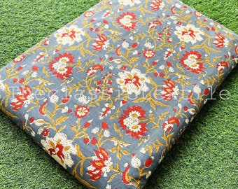 Bellissimo tessuto stampato a blocchi a mano, tessuto di cotone, tessuto indiano, tessuto tagliato su misura, abbigliamento da donna in cotone stampato a blocchi, tessuto da cucito