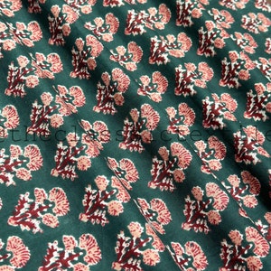Schöner Handblock bedruckter rosa Blumenstoff, Baumwollstoff, indischer Stoff, Stoff, Massenware, Block bedruckte Baumwollfrauenkleidungsrobe