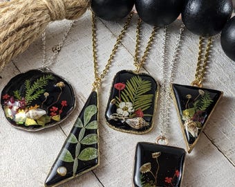 3D Mushroom Terrarium Pendant: Botanical Resin Necklace with Lichen & Moss