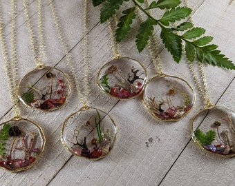 3D mushroom terrarium pendant. Botanical forest fairytale necklace made from resin, lichen, shells, pressed ferns, moss & fungi