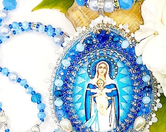 Christmas virgin Maria pendant beadwork special edition with long necklace beads cabochon mother maria Jesus Christ