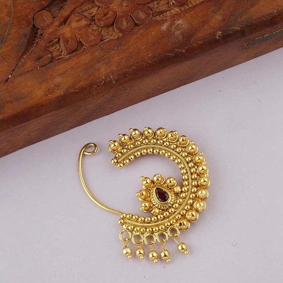 Buy Peora Traditional Gold Plated Dulhan Nose Ring Nathiya & Long Chain  Bridal Jewellery-PF37NL26FL online