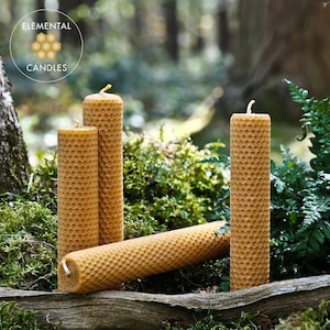 4 本の大きなピラー 100% 純粋蜜蝋キャンドル セット - 20 cm x 3 cm - 英国製!
