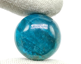 Apatite cabochon 17X7 MM Round shape 20ct Natural neon blue apatite gemstone for pendant jewelry wire wrapping CAB00677