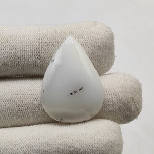 Dendrite opal agate cabochon 29X21X6 MM pear shape 30ct Natural white, black dendritic agate gemstone for jewelry CAB01738