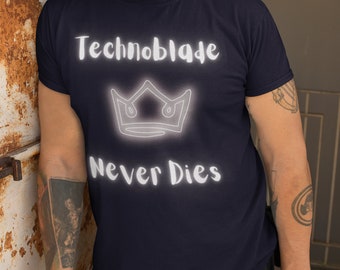 Technoblade Never Dies Crowned Pig Neon White Digital 