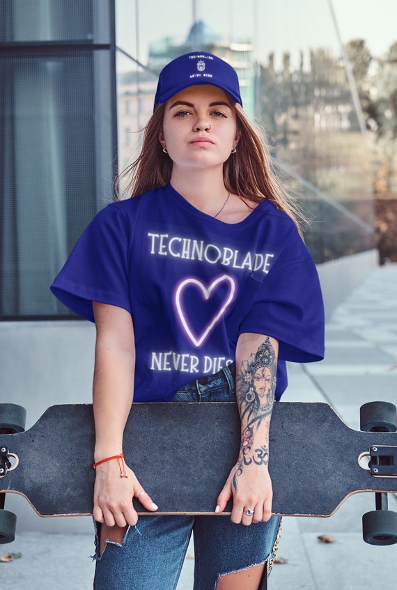 Technoblade Never Dies Kids T-Shirt