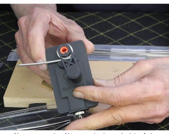SixStringers FretZipper Pro Fret Bender - Outil de luthier pour la réparation de guitares et le pliage symétrique des frettes.