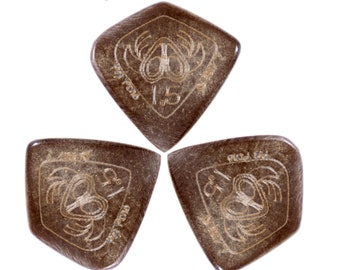 Guitar Picks 3 pcs @ 1.5mm - SixStringers Wild Plectrum IROC: Free Shipping Continental US