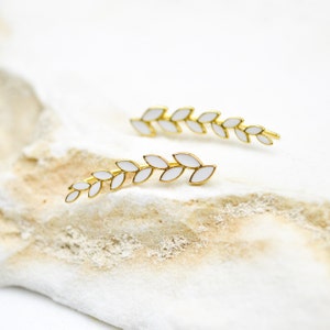LEAF CLIMBER EARRINGS, Minimalist Flower Climber Earrings, Leaf Ear Crawler Earring, Art Nouveau Ear Crawler, Dainty Climber Earrings