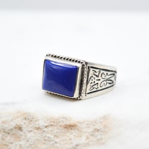 Men&#39;s Lapis Lazuli Signet Ring, Large Statement Silver Ring, Carved Gemstone Ring, Unique Men Ring Stone, Gift For Him, Men Ring Jewelry