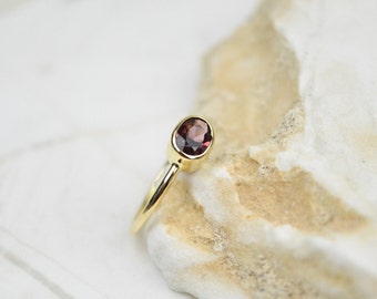 14K SOLITAIRE RING, Fine Quality Garnet Gold Ring, Dainty Minimalist Wedding Ring, Small Gemstone Ring, January Birthstone, Rings For Women
