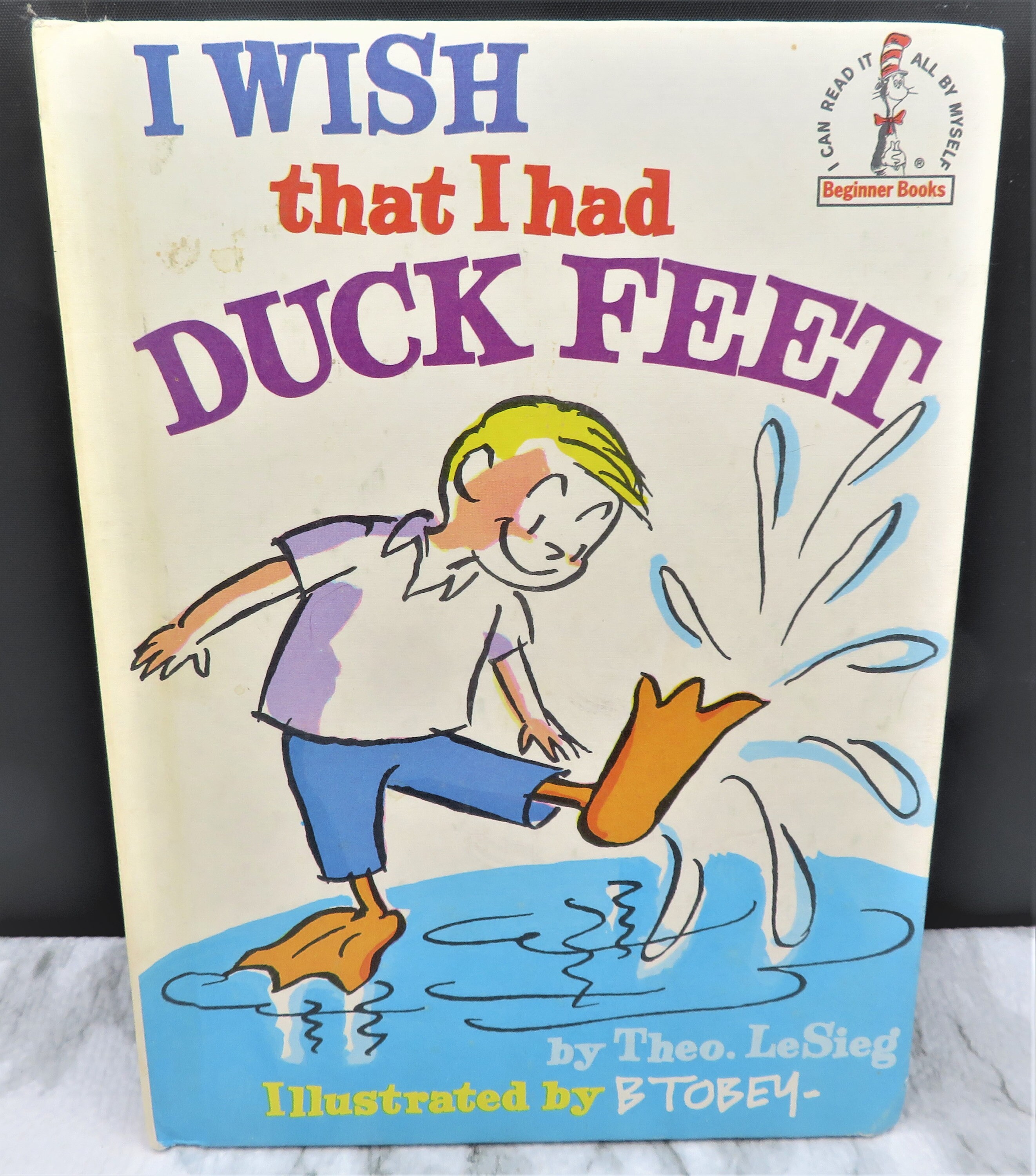 I WISH THAT I HAD DUCK FEET 音声絵本入荷ま待ち Amazon.com: I Wish That I Had Duck Feet: 9780008239978