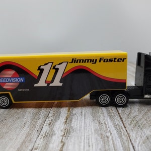 1992 #11 7 1/8" de long Racing Champions Transporter Speedvision Racing Die Cast Truck Remorque en plastique