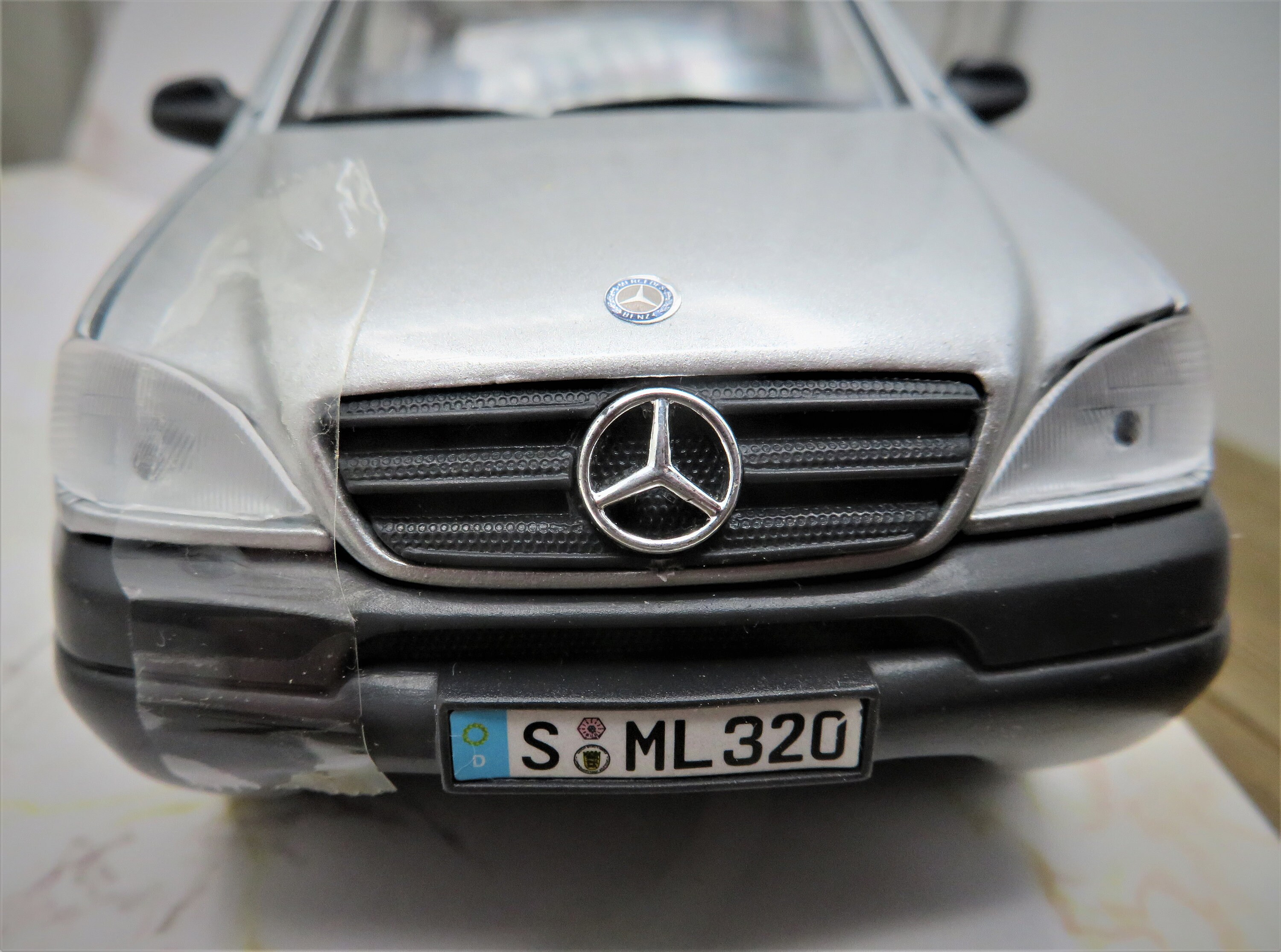 Maisto 1997 Mercedes-benz M-class 1:24 Die-cast Metal Silver