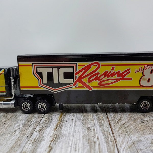 1981 6 3/4" long Scale Matchbox Jeff Burton #8 Race Transporter Die Cast Truck Plastic Trailer