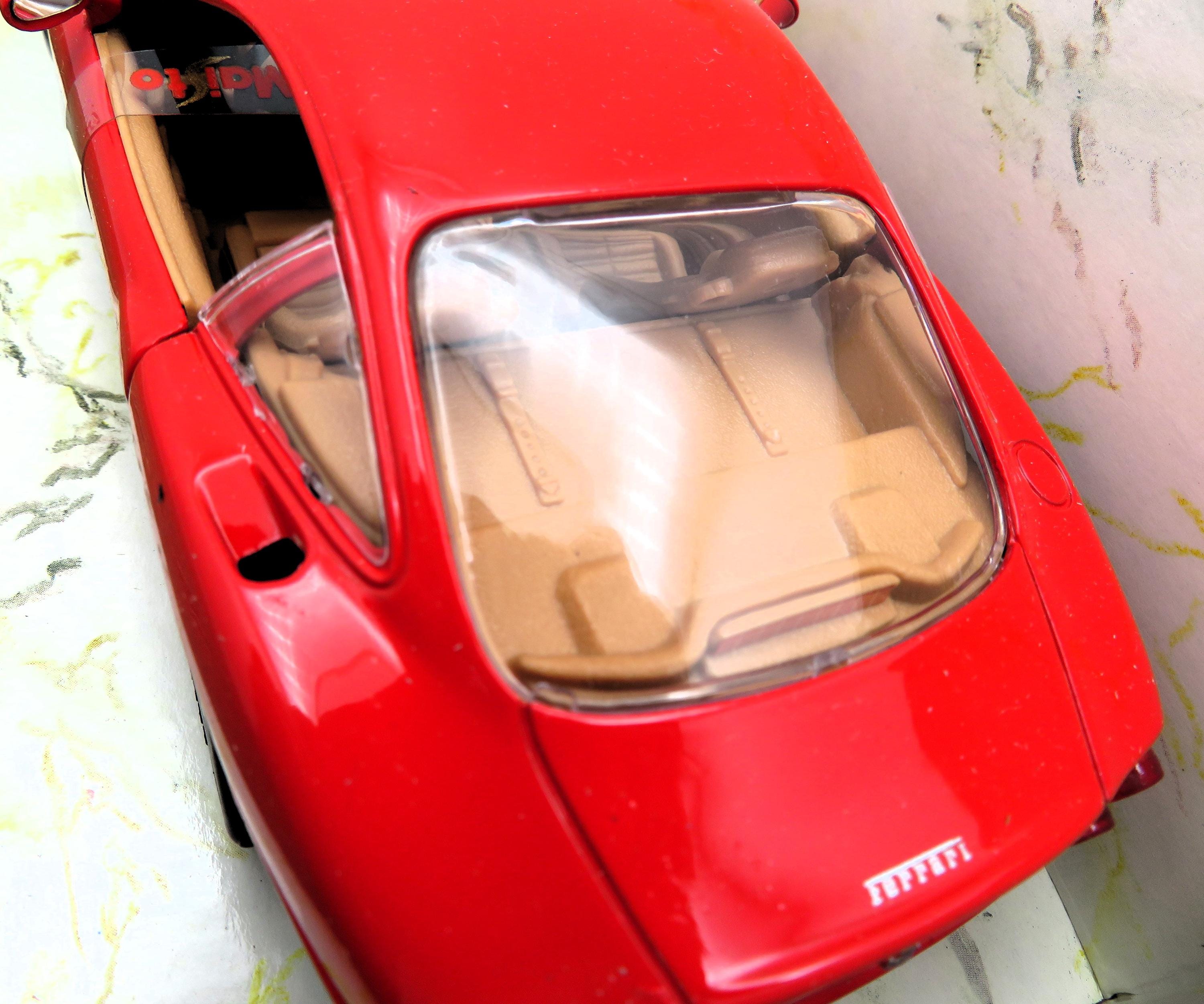 Maisto Ferrari 550 Maranello (1996) 1:24 Red Special Edition Die