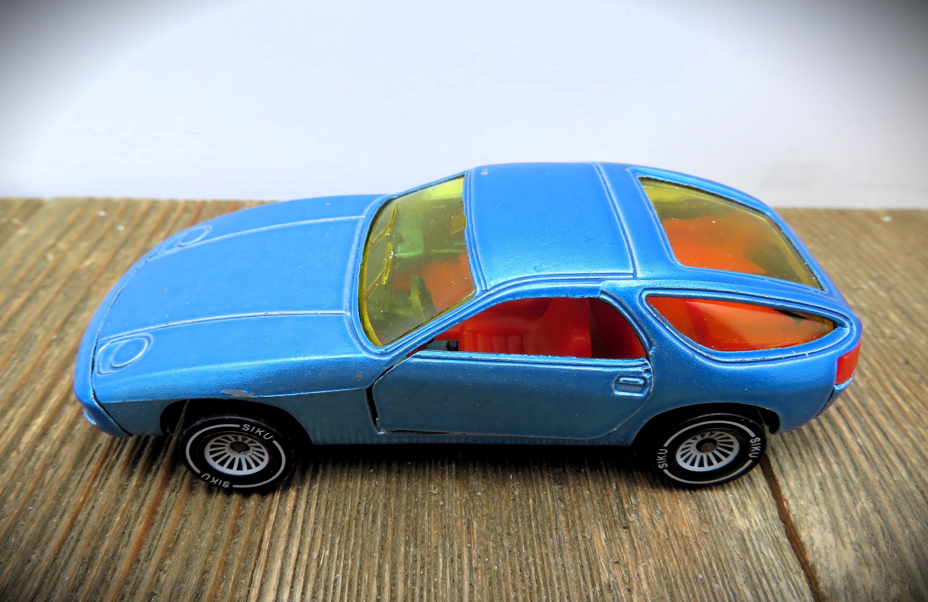 Siku Super 1037 Porsche 928 Diecast Model Car Made in West Germany