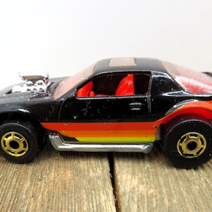 Hot Wheels 1983 Blown Camaro Z-28 1:64 Mattel made in Malaysia