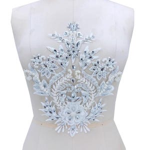 3D Flower Beaded Rhinestone Applique Sparkling Accent Crystal Flower Motif Pearl Lace Floral Embroidery Patch For Wedding Dress DIY Costumes