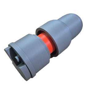 Puede incluir: Un conector eléctrico de plástico gris con un anillo de goma naranja visible en el centro. El conector tiene forma cilíndrica con un mecanismo de bloqueo rectangular en un extremo. El objeto está aislado sobre un fondo blanco.