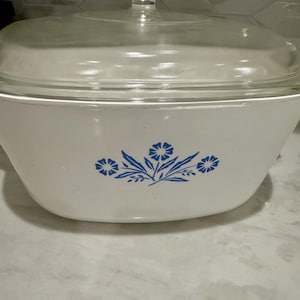 2.5qt Corning Ware blaue Kornblume Design Back / Auflaufform