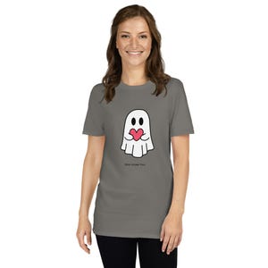 Cute Ghost with Heart T-Shirt – Kawaii Spooky Love Shirt – Adorable Halloween Graphic Tee – Ghost Lover Gift&quot;
