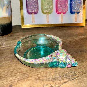 Resin Sea Shell Dish | Coastal Home Decor