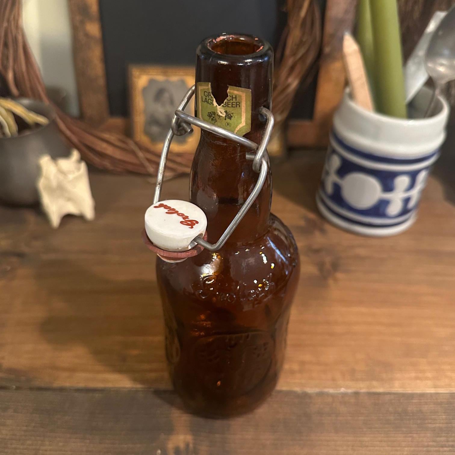 ヴィンテージ グロルシュ ビール瓶 - ダークアンバーエンボス加工