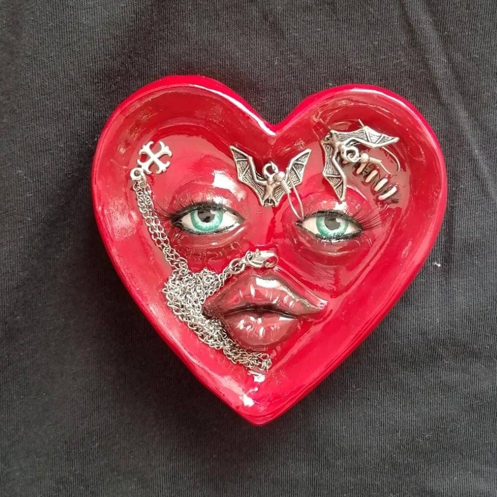 Broken Heart Face Clay Ashtray Incense Holder Incense Burner for Stick  Jewelry Plate, Home Decoration -  Canada