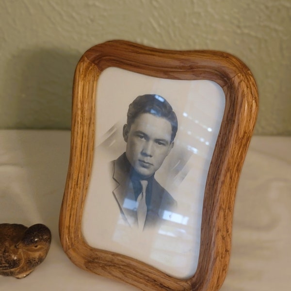 Vintage Wood Photo Frame w/ Curved Edges - 5x7 Opening / Wooden Picture Frame - Mid-Century/ Farmhouse/ Cottage