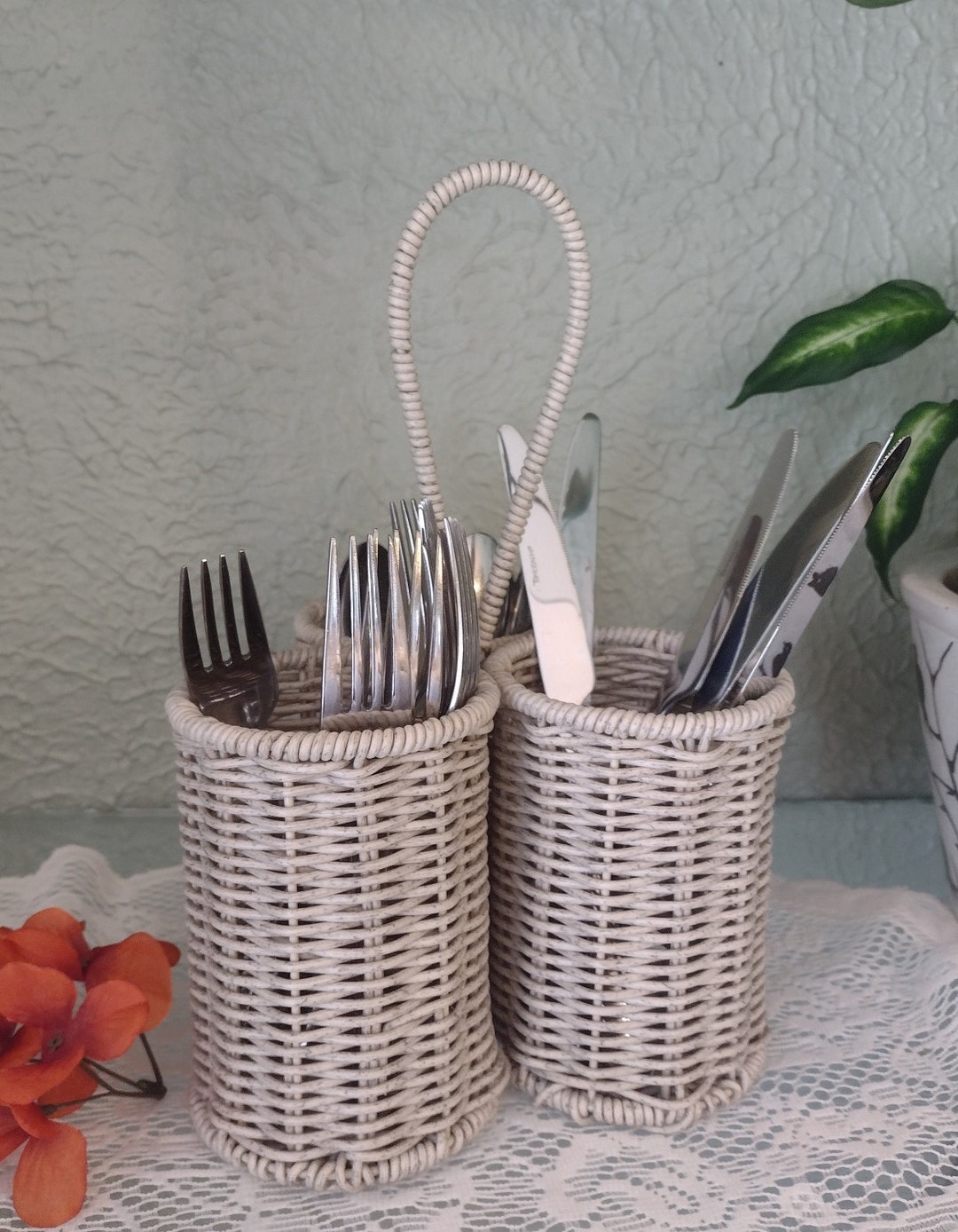 Vintage White Wicker Basket Utensil/condiment Caddy/holder Etsy