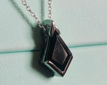 Black Onyx Kite Cut Pendant: Minimalist 925 Sterling Silver Necklace