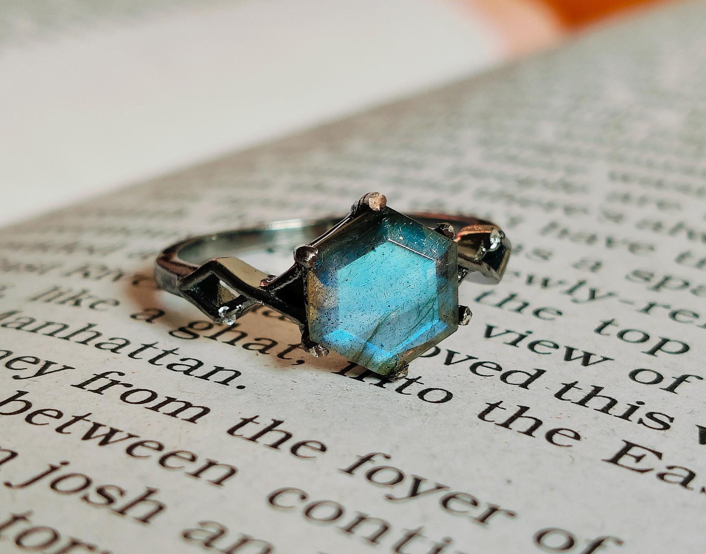 Bague Réglable En Argent Massif 925 - Sertie D'une Labradorite Bleue De Madagascar 18 Carats - Neuf