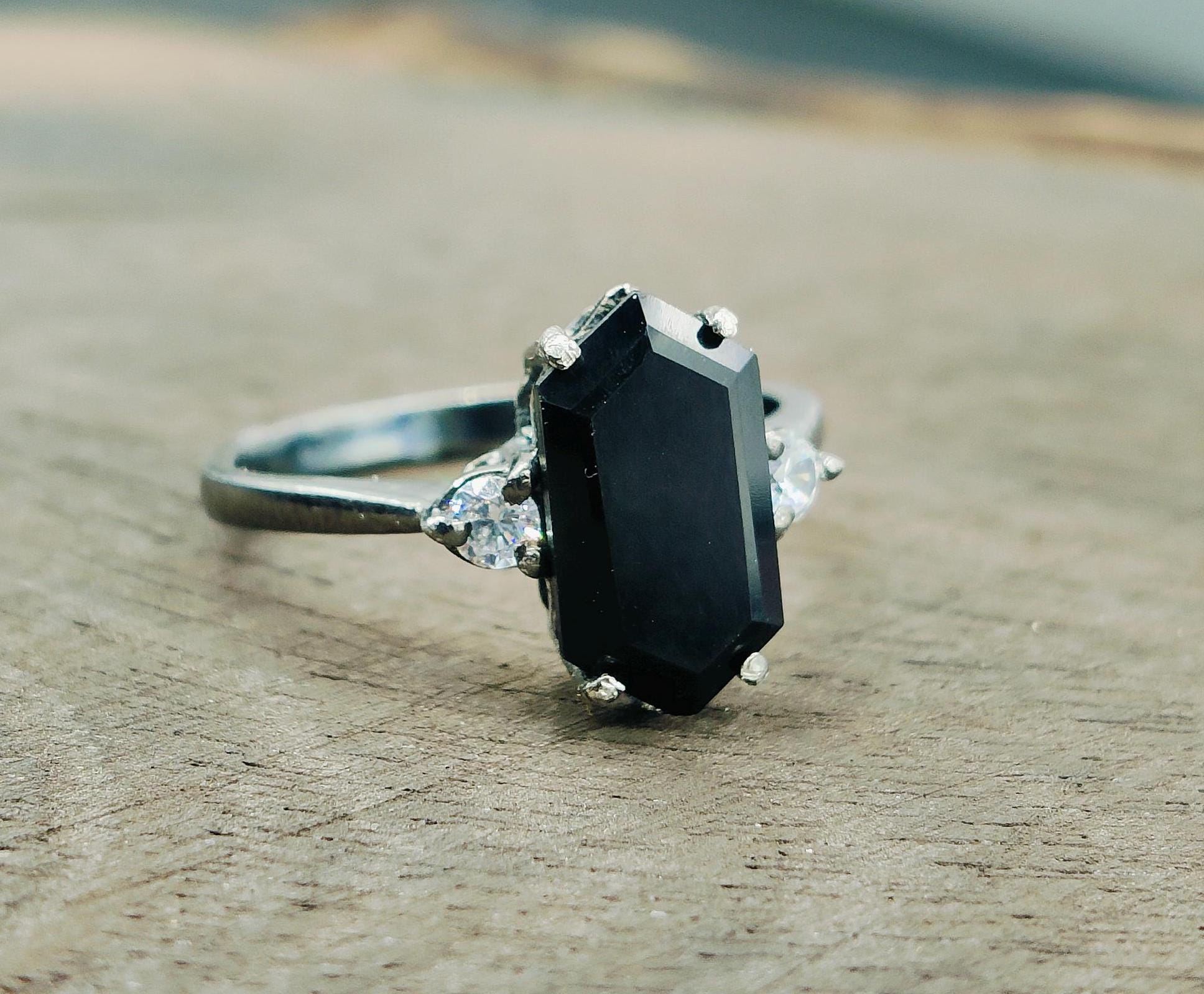 ブラックオニキスリング：ロングヘキサゴン、925スターリングシルバー 