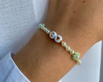 Personalized flower bracelet