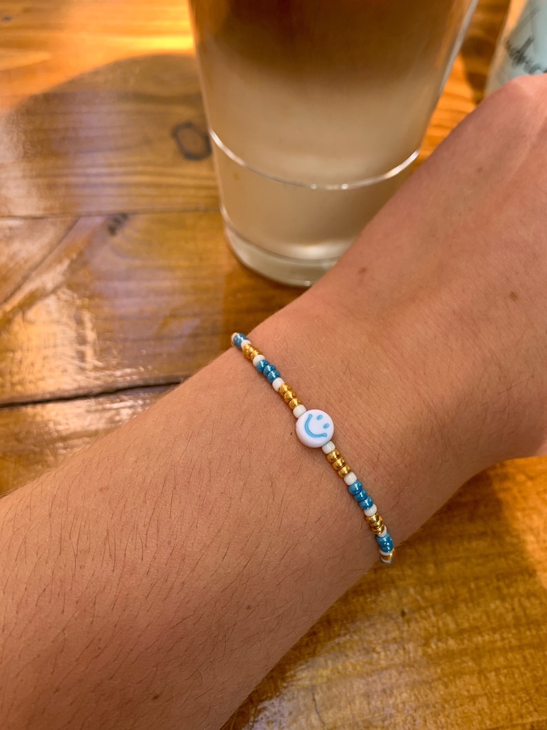 Smiley beaded bracelet Blau