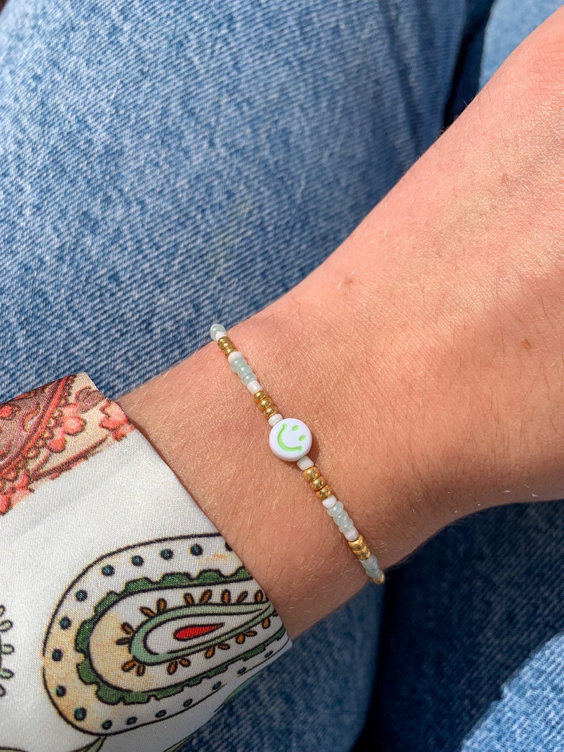 Smiley beaded bracelet Mint