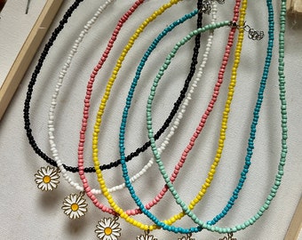 Simple Summer Seed Bead Necklace with Daisy Pendant
