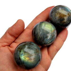 Labradorite Sphere (14-15 Pcs), Small Crystal Ball (25mm - 40mm), Flashy Labradorite, Wholesale Stones